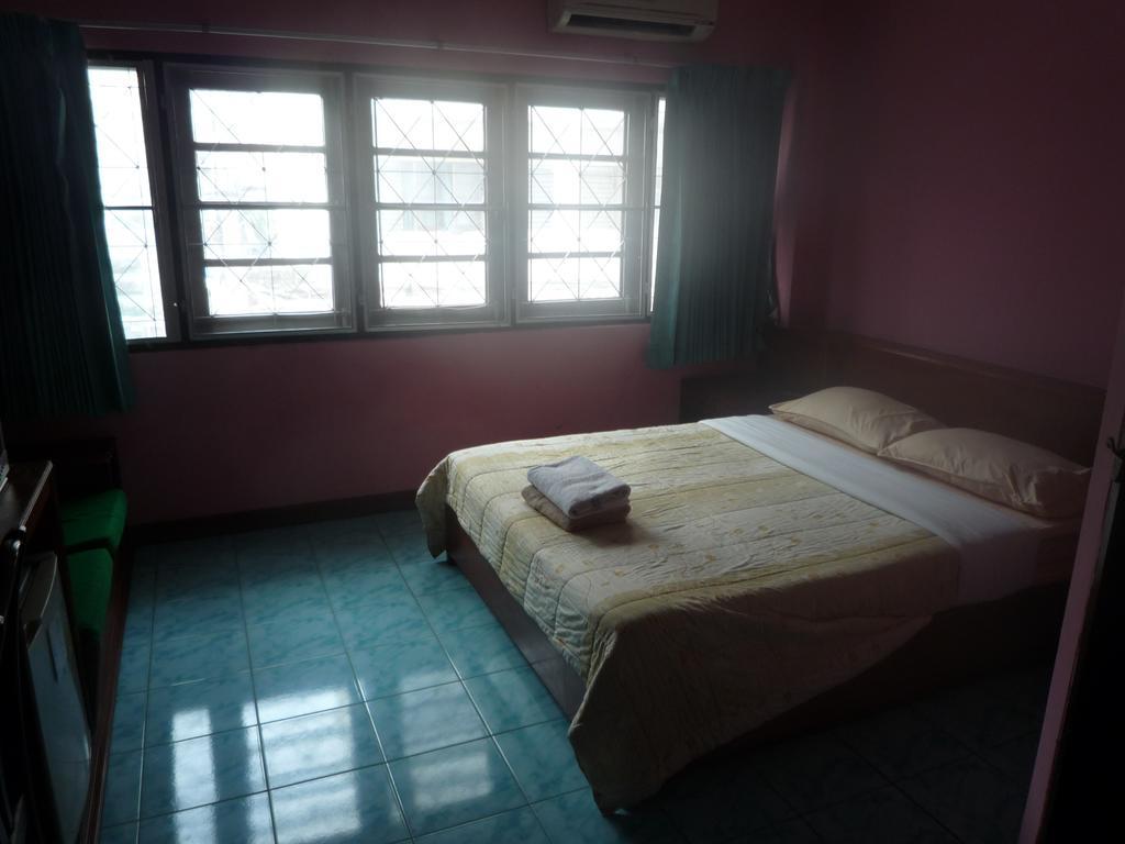 Marina Inn Pattaya Cameră foto